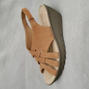 🆕️ SKECHERS Camel Suede Memory Foam Slingback Wedge Sandals SIZE: 11